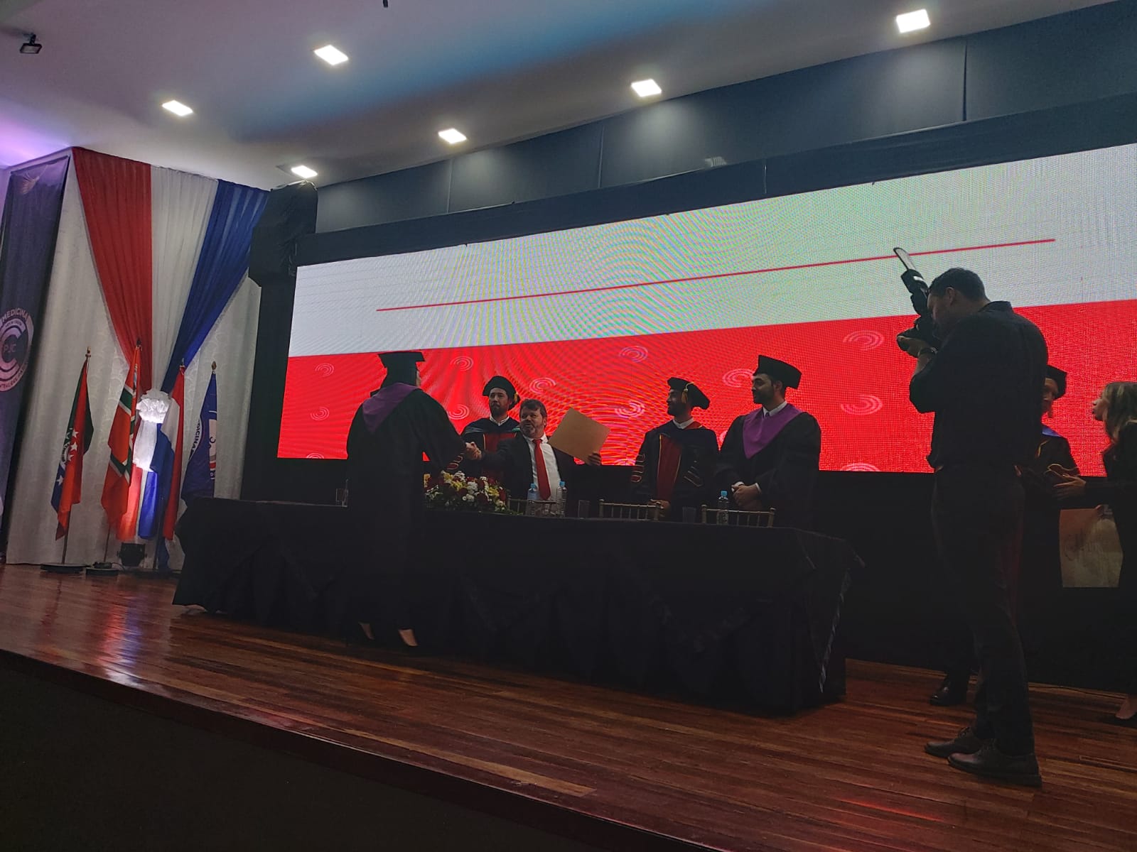 Egresados de la UCP recibieron su título de médicos cirujanos