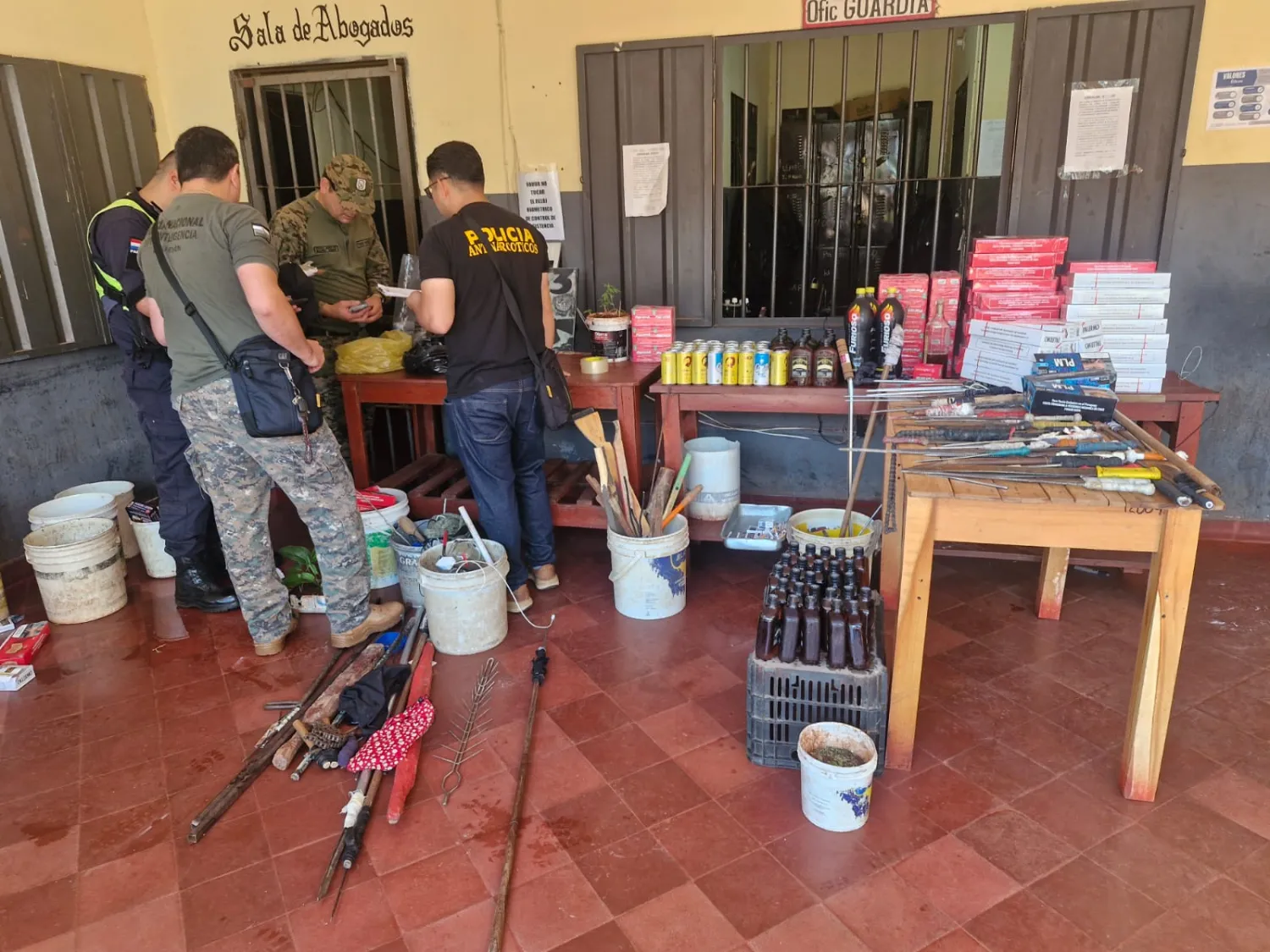 Recluso es herido con arma blanca en la cárcel de Pedro Juan Caballero