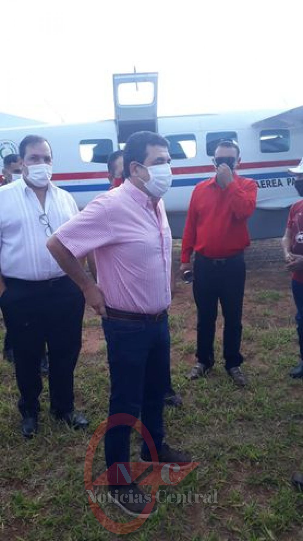 Velázquez “justifica” uso de avión de FAP: “No importa si esté haciendo actividad oficial o no”