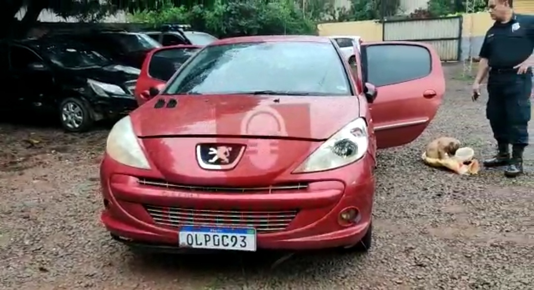 Intentó huir de la Policía, chocó contra otro vehículo y se constató que transportaba marihuana