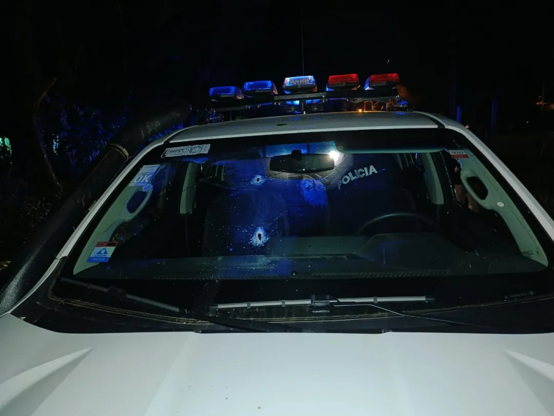 Falsos policías intentan asaltar local de criptomonedas y son repelidos a tiros en Itapúa