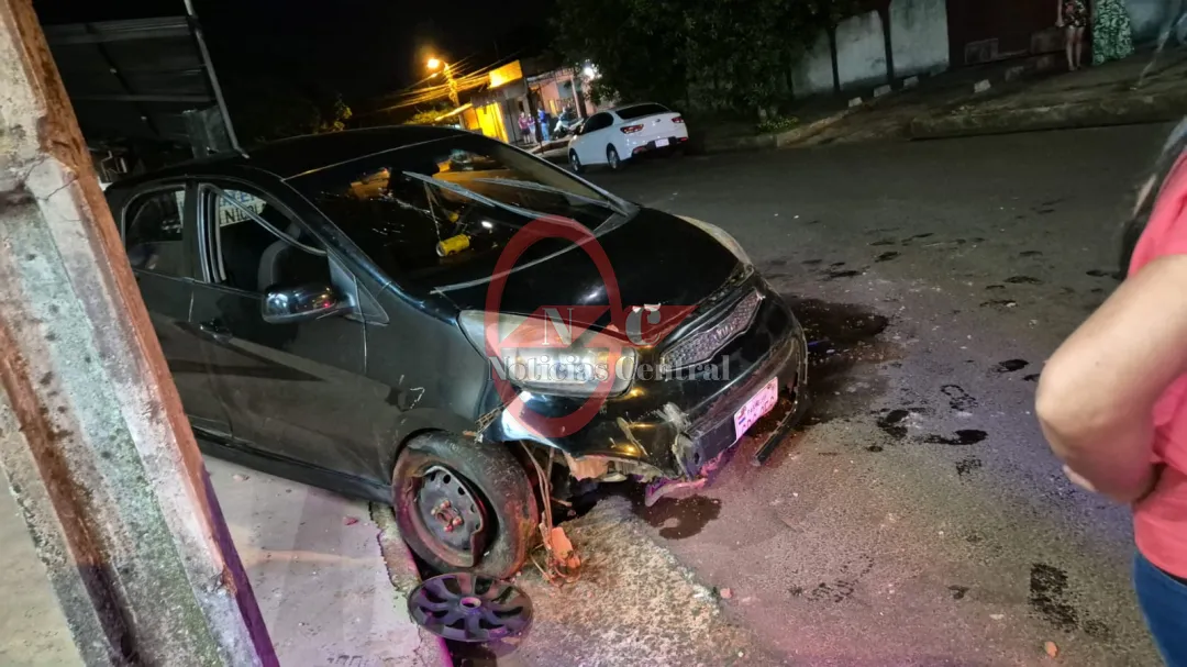 Automóvil guiado por un menor de 17 años vuelca y sus acompañantes resultan con lesiones