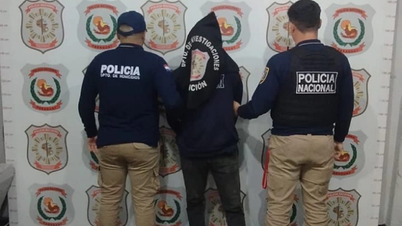 Intento de feminicidio en la Chacarita: Disparó a su pareja y huyó con su hija pequeña