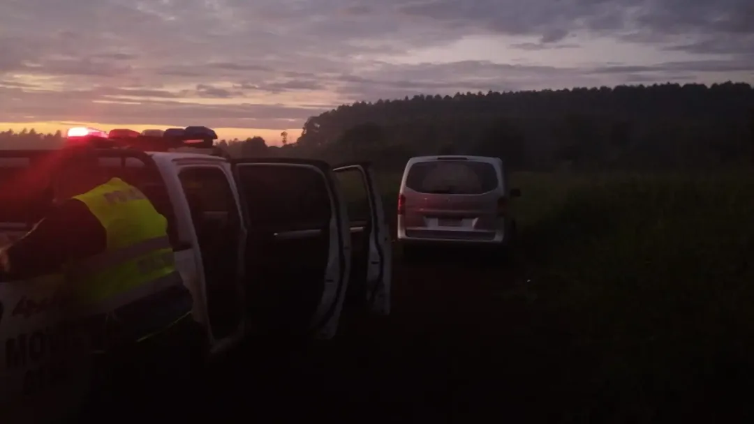 Banda de falsos policías montan barrera y roban a comerciante en Hernandarias
