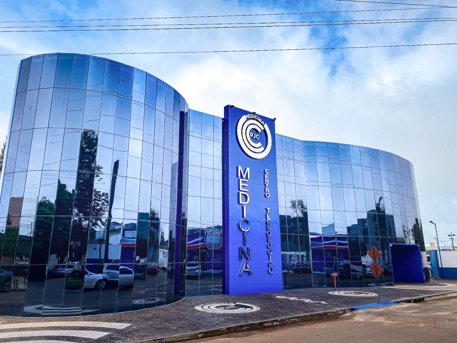 Medicina en Paraguay Universidad Central del Paraguay anuncia últimas vacantes