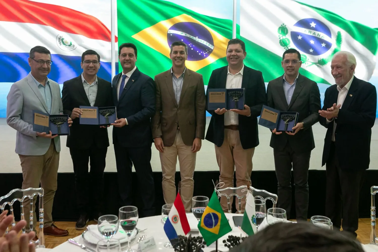 Juancho Acosta acompaña al presidente Peña en su visita a Brasil para fortalecer lazos