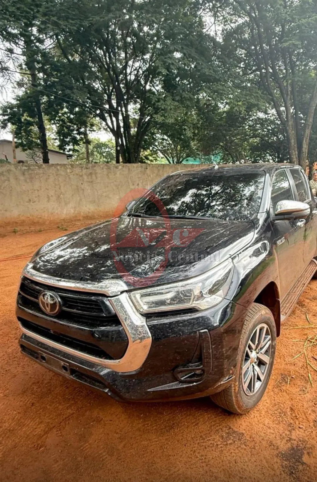 Hallan camioneta que fue hurtada frente a un casino en Pedro Juan Caballero