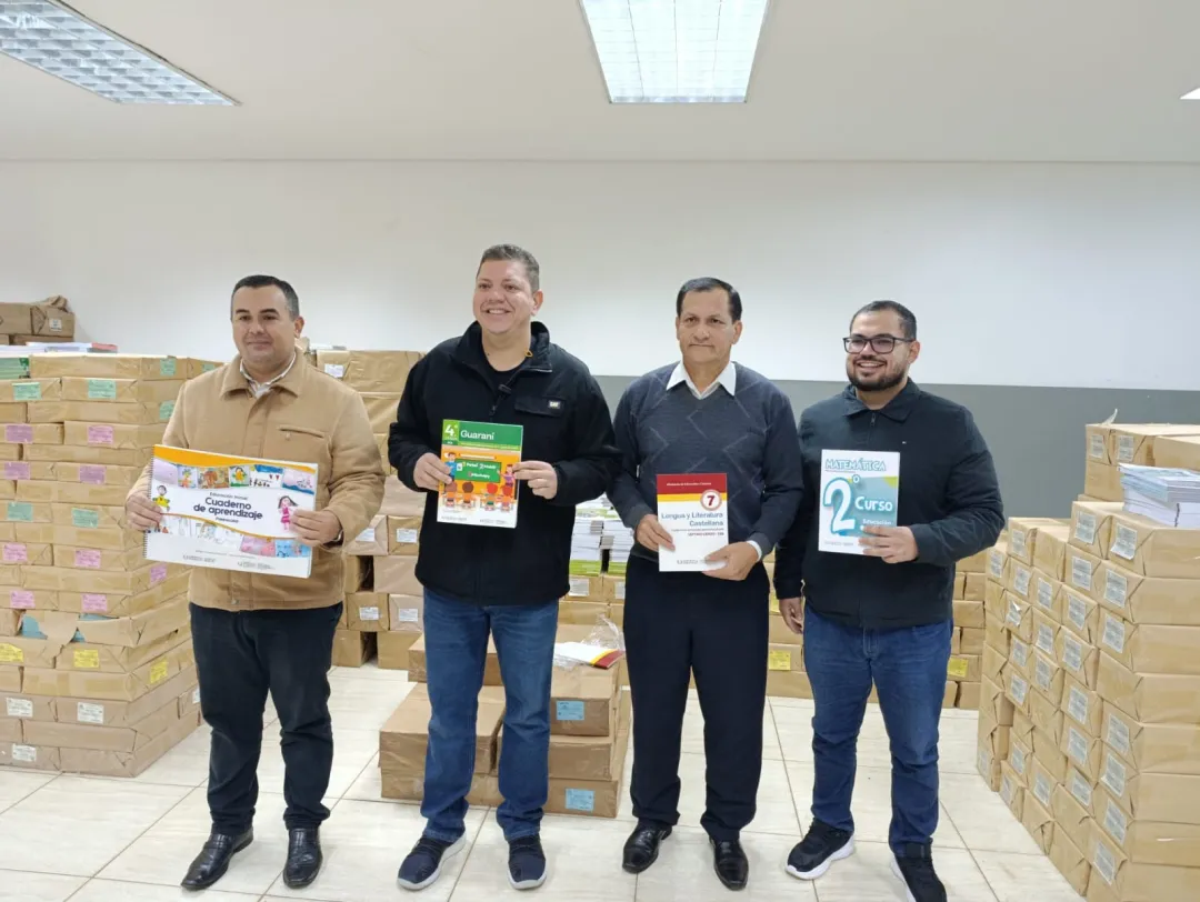 Gobernación de Amambay recibe 45 mil libros para distribuir en escuelas del departamento