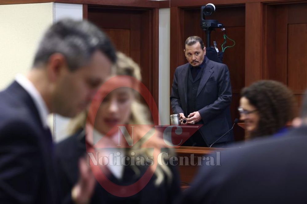 Johnny Depp tiene el papel principal en el juicio por difamación que lo enfrenta a su exesposa