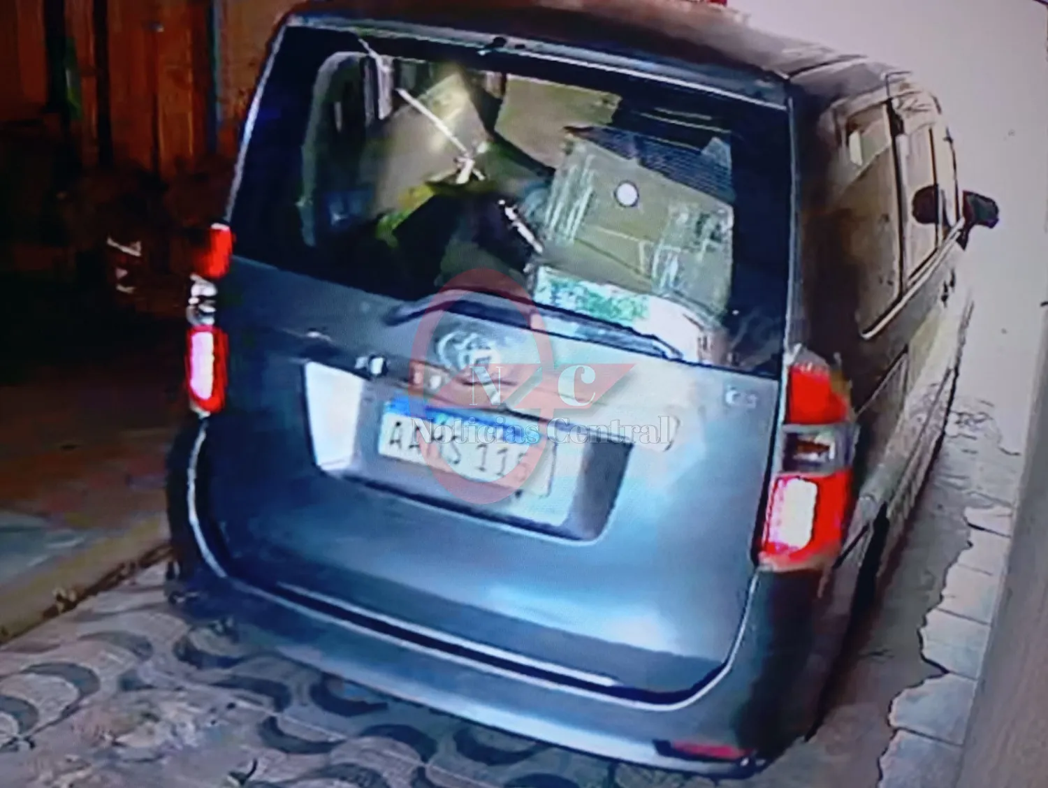 Asaltantes actúan sin temor a la "gran presencia policial" y roban furgoneta cargada en PJC