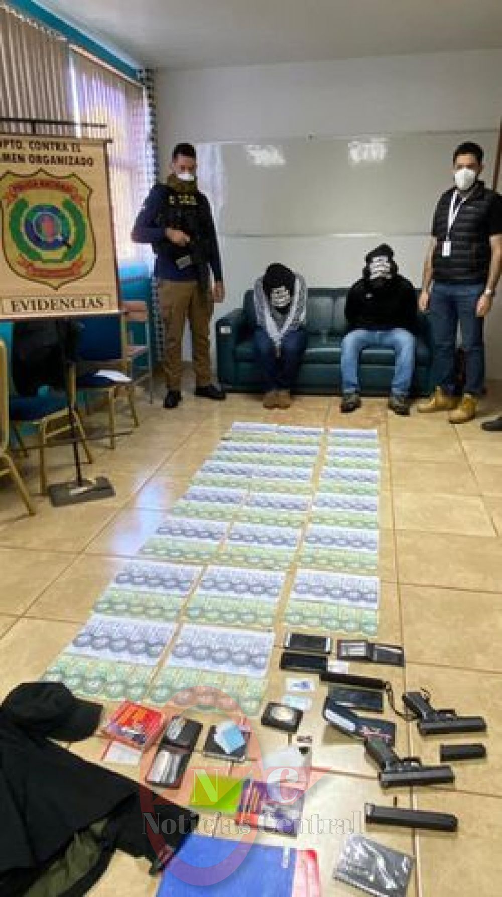 Detienen a jefe regional de Senad por presuntamente solicitar coima