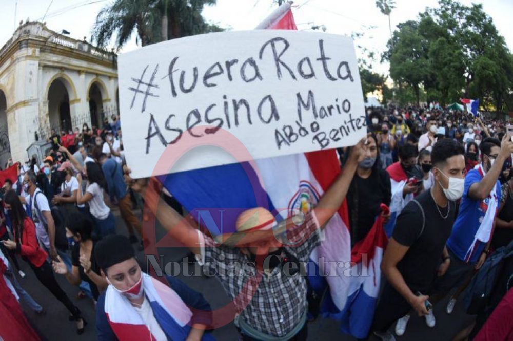 Ciudadanos se manifiestan contra la corrupción