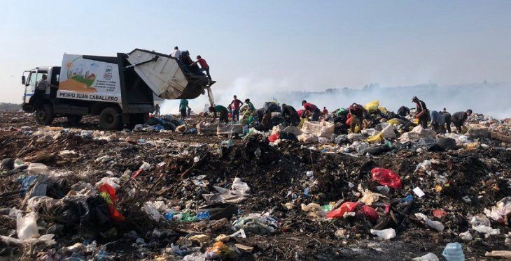 Policía y Fiscalía indagan sobre hallazgo de bebé en vertedero