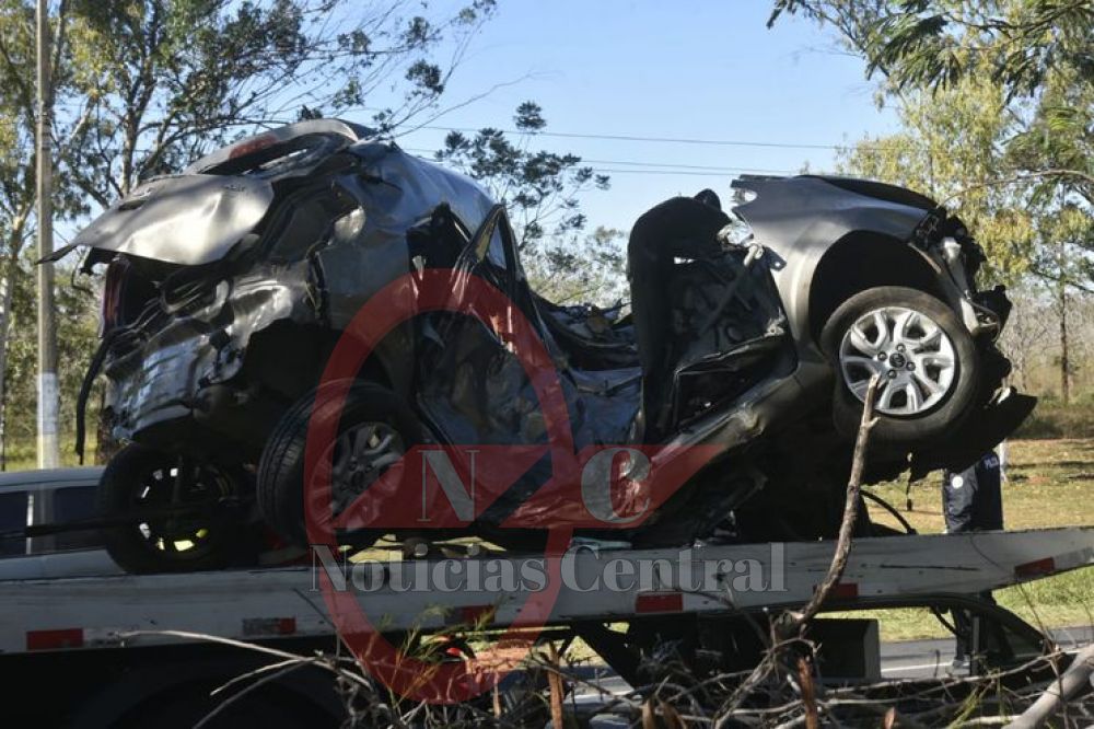 Hijo de “Chiqui” se habría quedado dormido y chocó en peligrosa curva