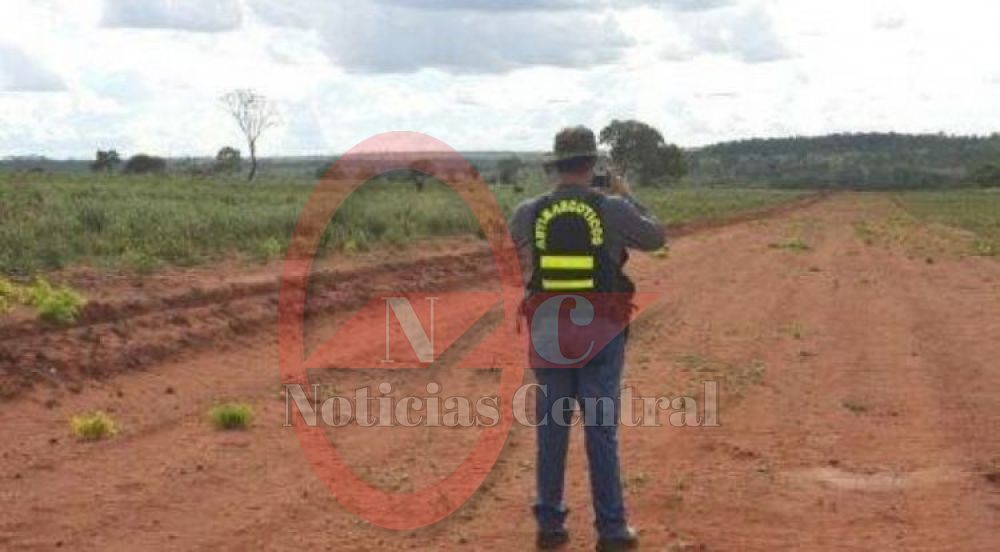 Antinarcóticos vuelve a inutilizar pista clandestina en el distrito de Bado