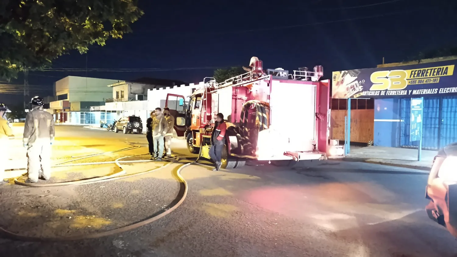 Incendio afectó un depósito utilizado como garaje en Pedro Juan Caballero