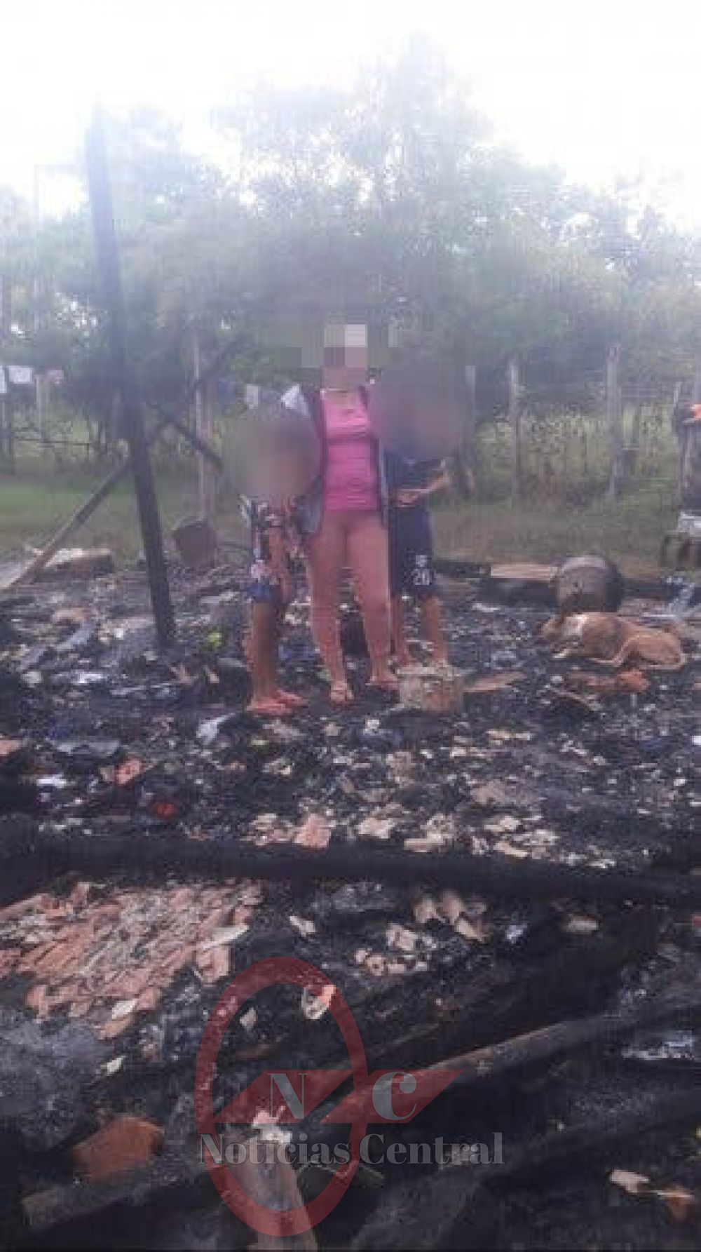 Celoso quemó casa y dejó en la calle a su esposa e hijos