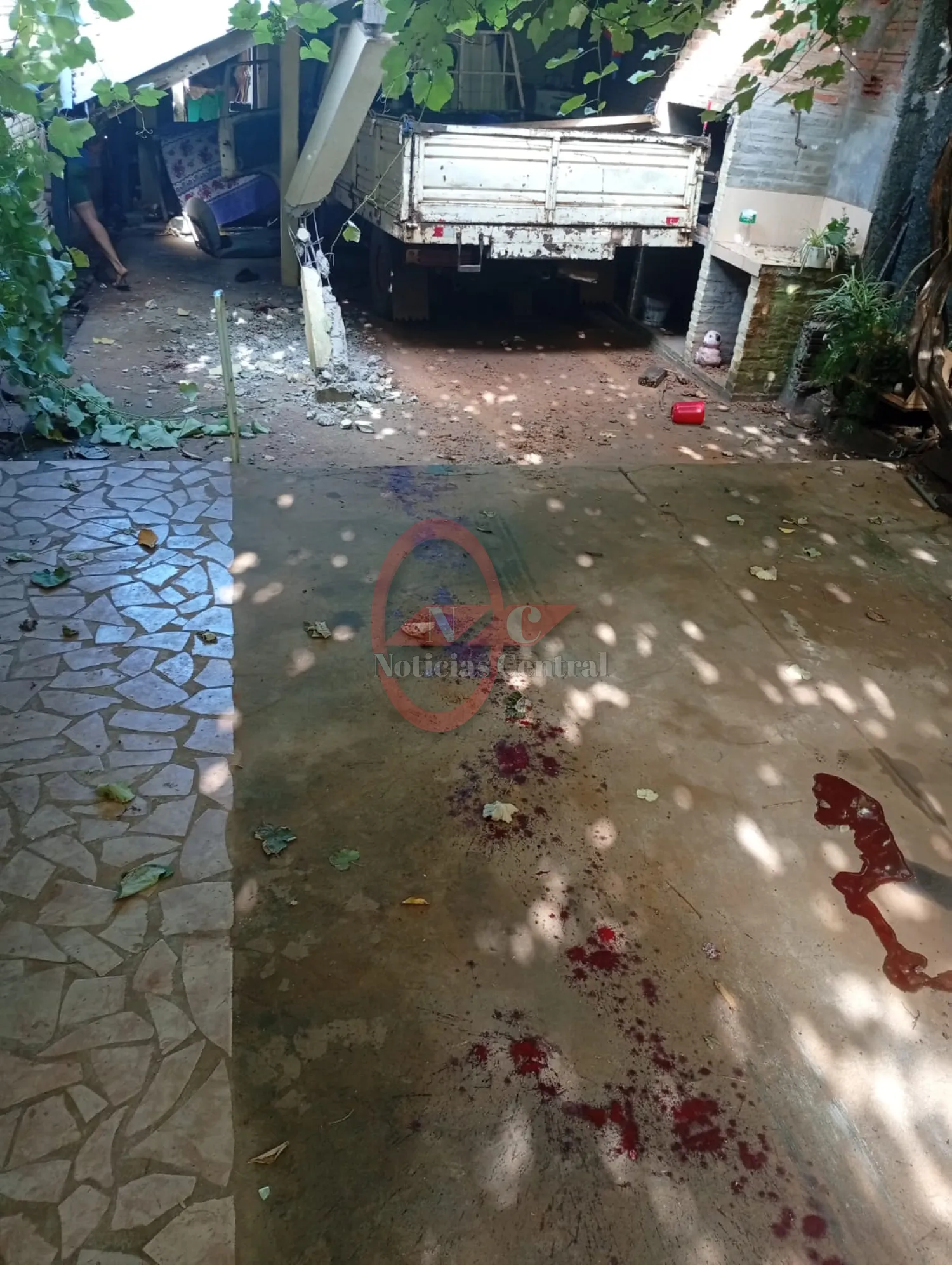 Coronel Bogado: niña de 8 años fallece tras ser arrollada por un camión que intentaban arrancar en un patio