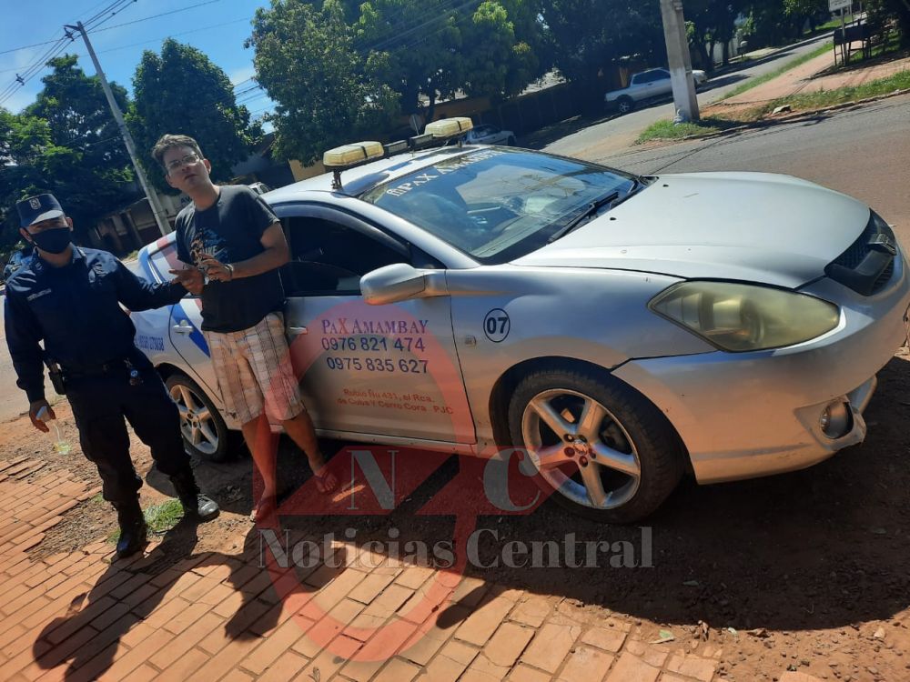 Recuperan vehículo funerario robado y detienen a una persona 