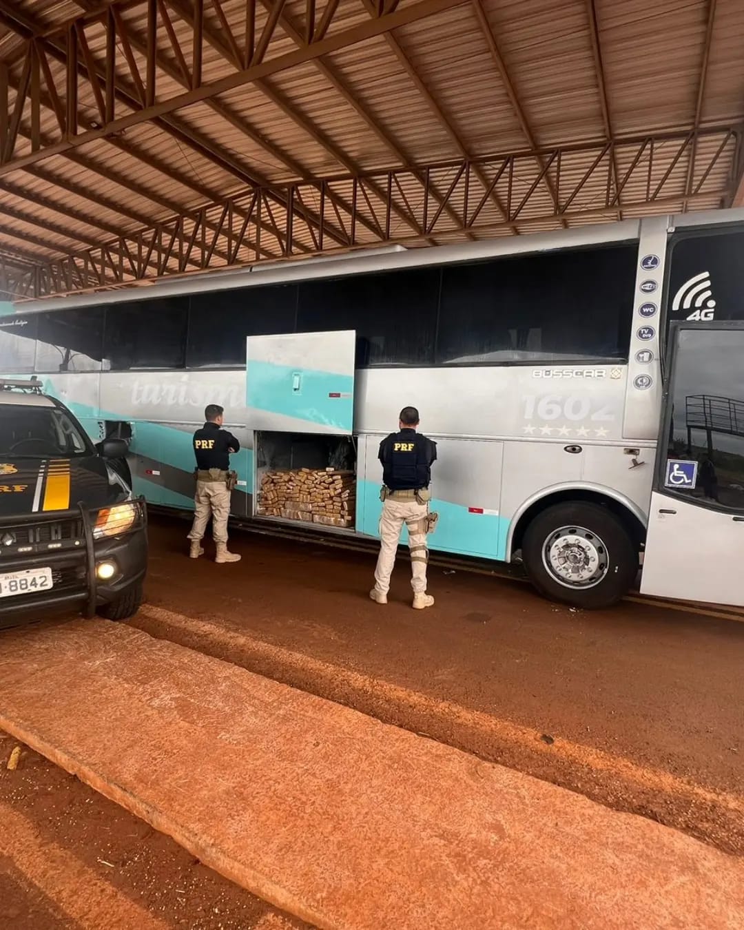 Bus de turismo que salió de Asunción cae con marihuana en Brasil