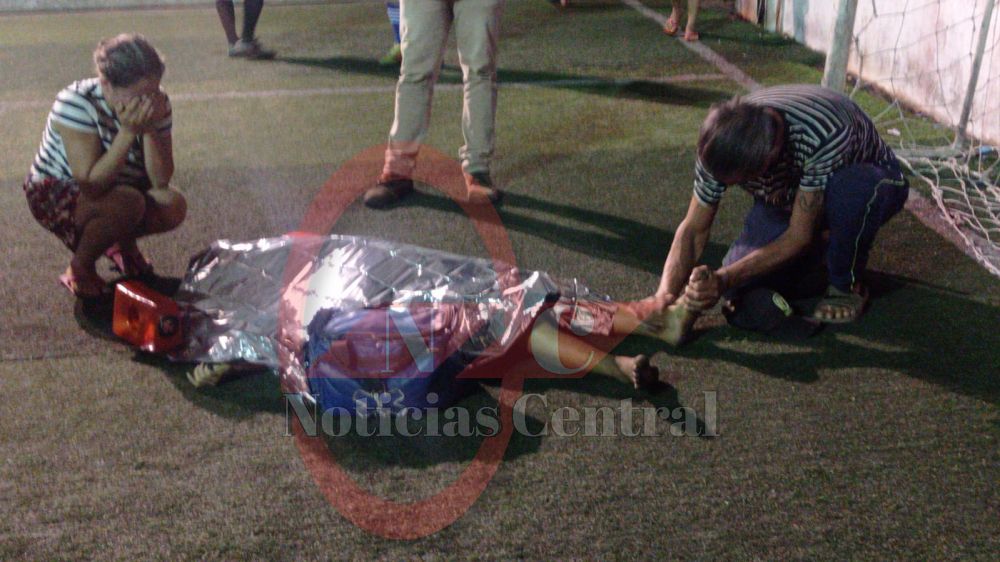 Niño muere aplastado por un arco en una cancha en PJC 