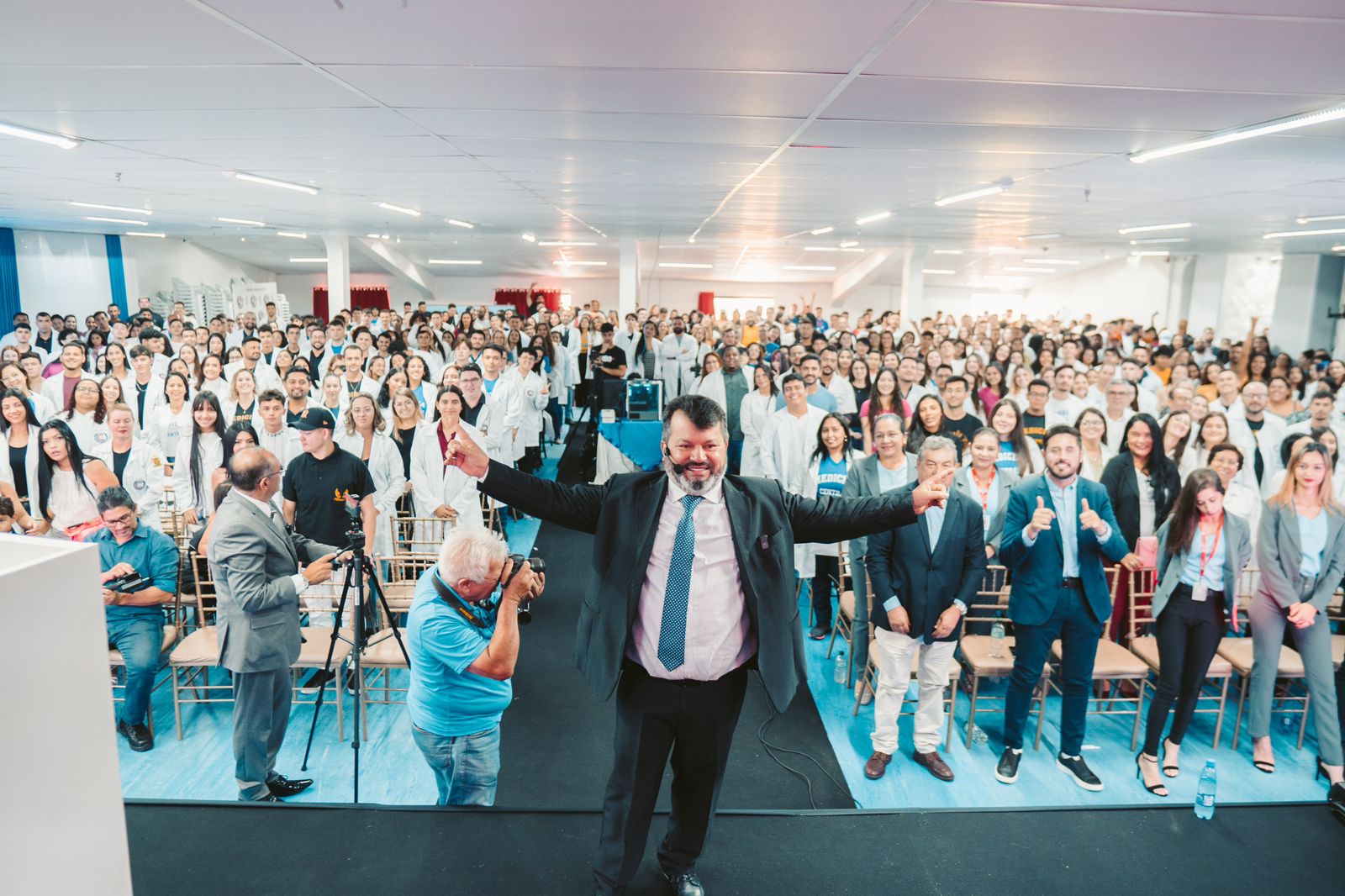 UCP da la bienvenida a nuevos estudiantes de medicina y comienza otro año académico