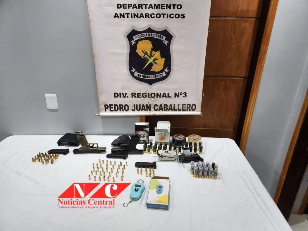 Incautan armas de fuego y otras evidencias en operativo policial