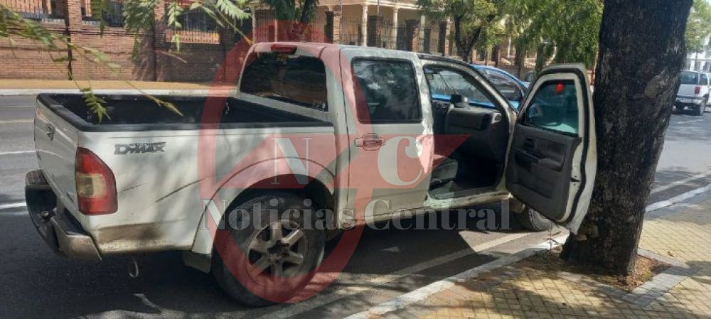 Empleados de una casa de cambios sufren asalto y un agente resulta herido