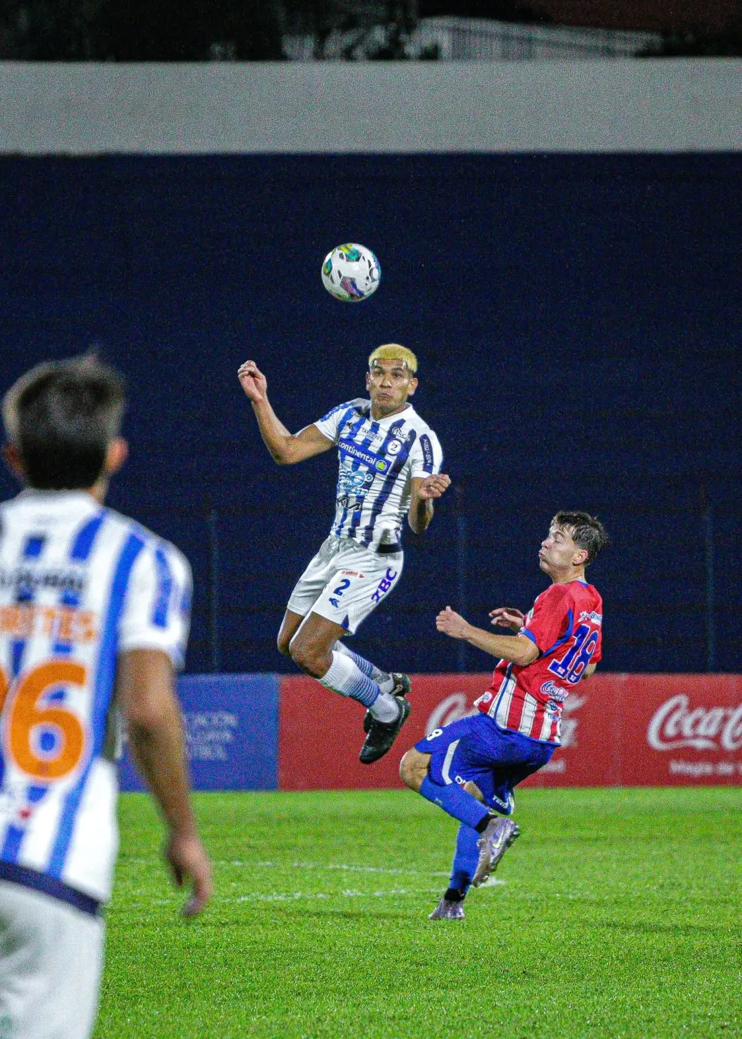 Agónica clasificación del Gallo a octavos de la Copa Paraguay