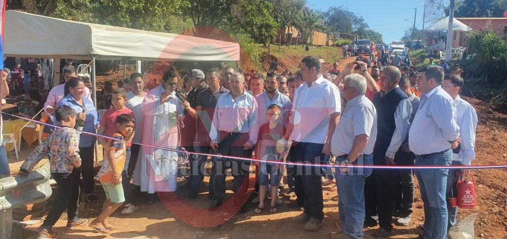 Inauguran puente "San Miguel" en el Asentamiento Kokue Pyahu 