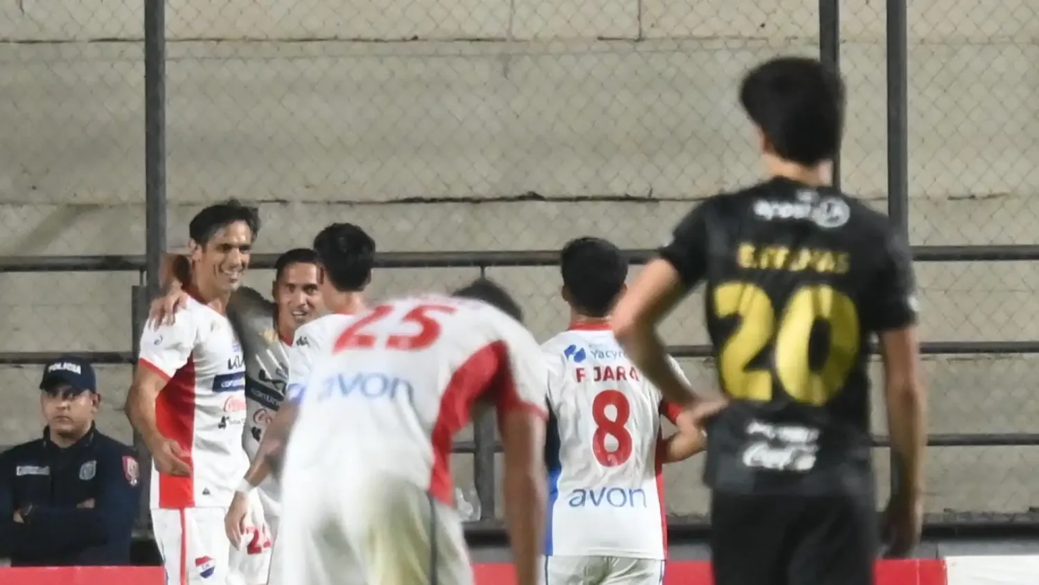 Olimpia vuelve a caer: Nacional sonríe en su Visera