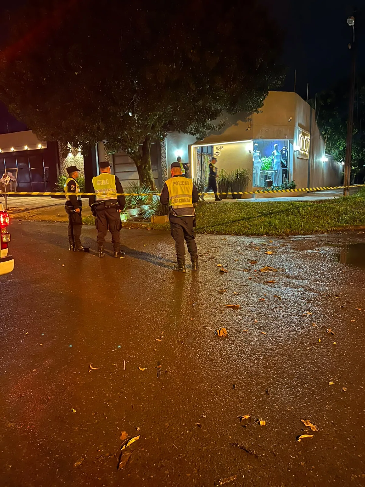 Atacan a balazos un local de venta de ropa femenina en Pedro Juan Caballero