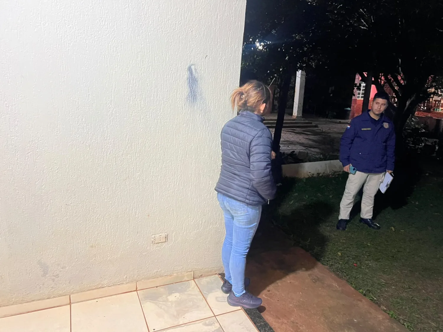 Dos encapuchados asaltan a una mujer al llegar a su vivienda en Pedro Juan Caballero