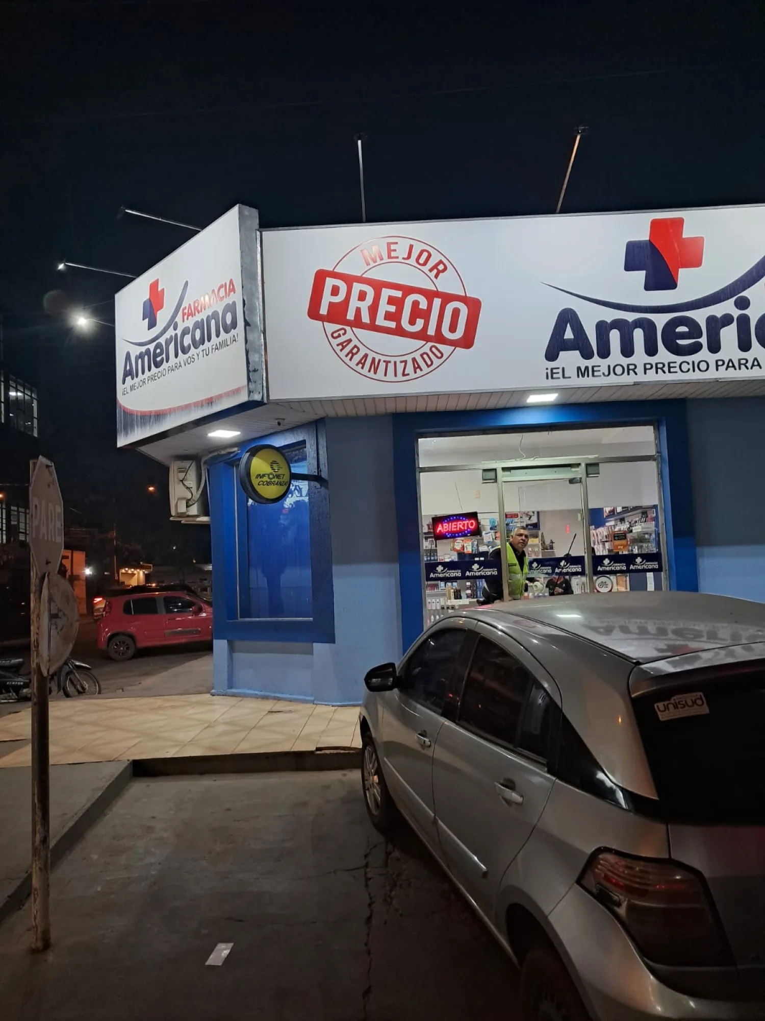 PJC | Armados y fingiendo ser estudiantes de medicina, delincuentes asaltan farmacia y se llevan arma del guardia y Tirzepatidas