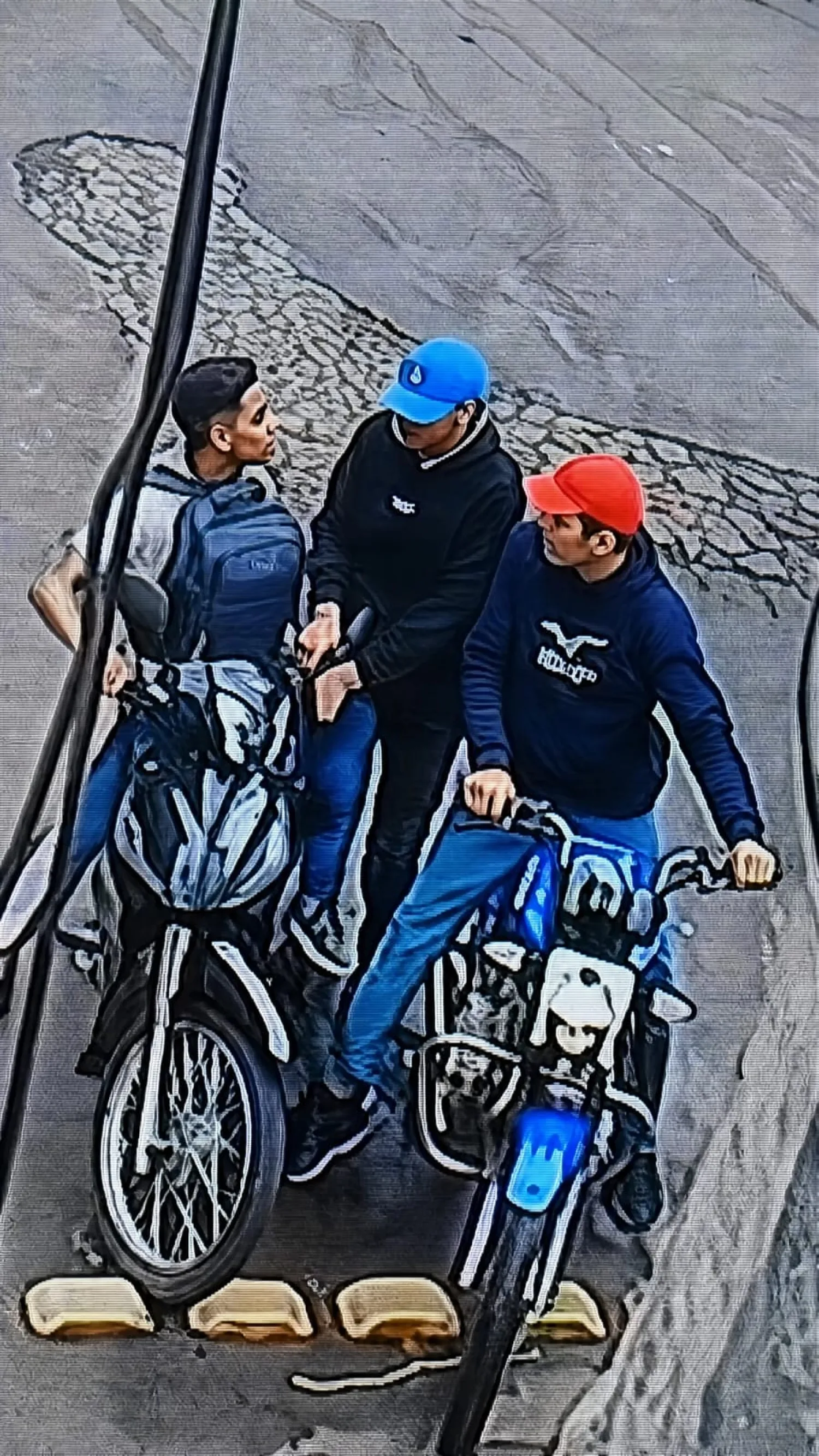 Dos asaltantes despojan de su motocicleta a un joven que circulaba con su hermano en Pedro Juan Caballero