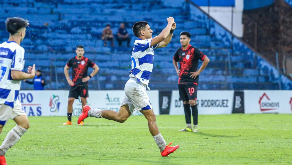 2 de Mayo venció a Ameliano y es el único líder del Torneo Clausura